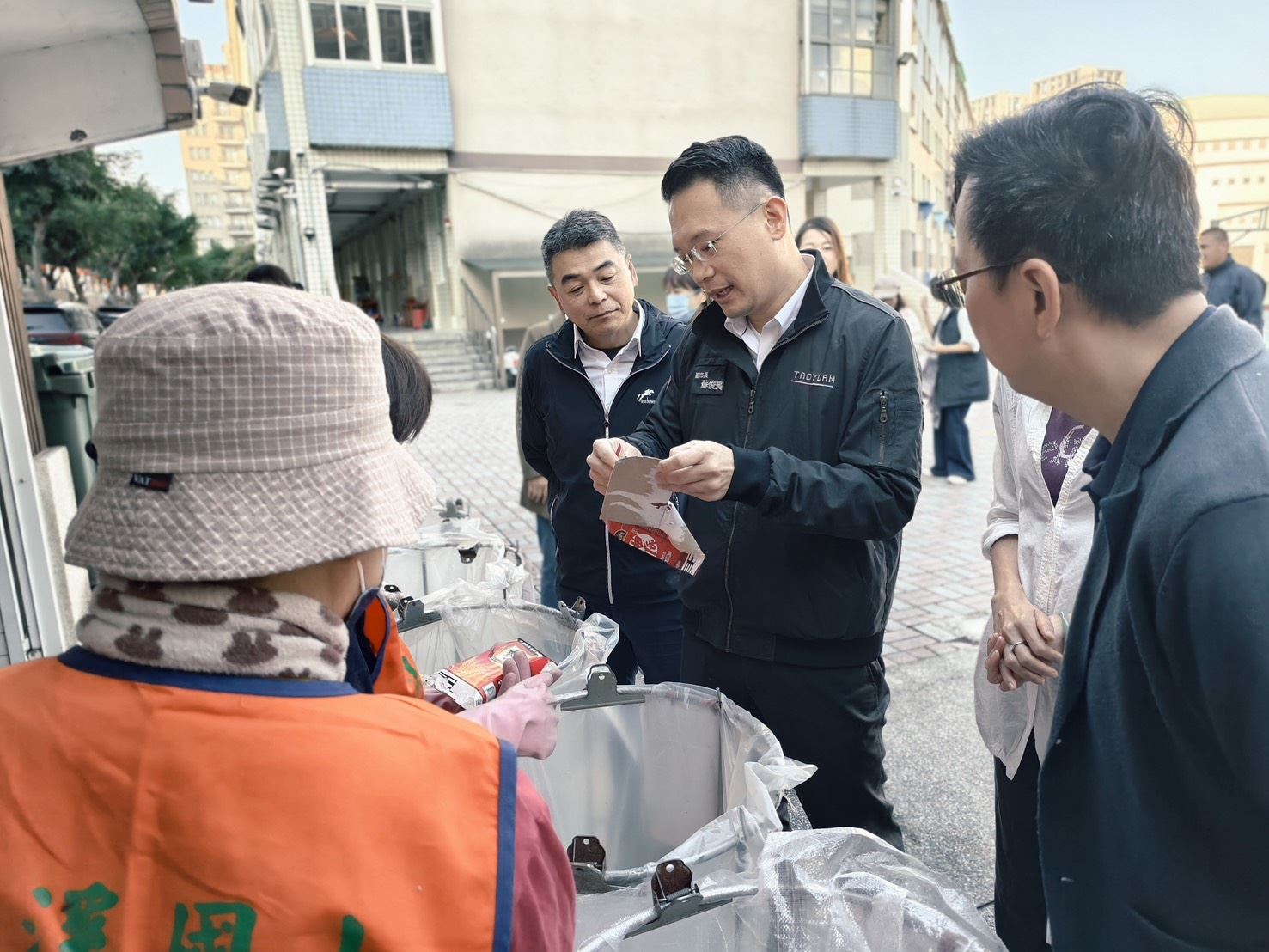 市府、學校及志工攜手推廣 校園垃圾減量有效降低負擔 (4).jpg
